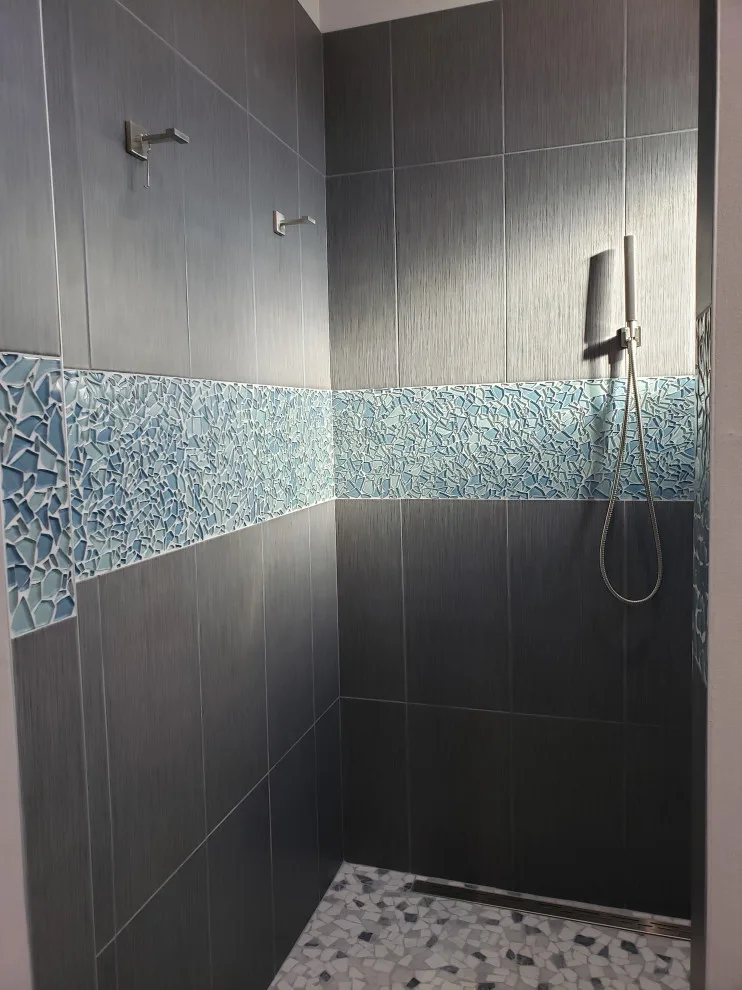 Stunning bathroom layouts for bespoke residences by A Better Builder - Photo 9