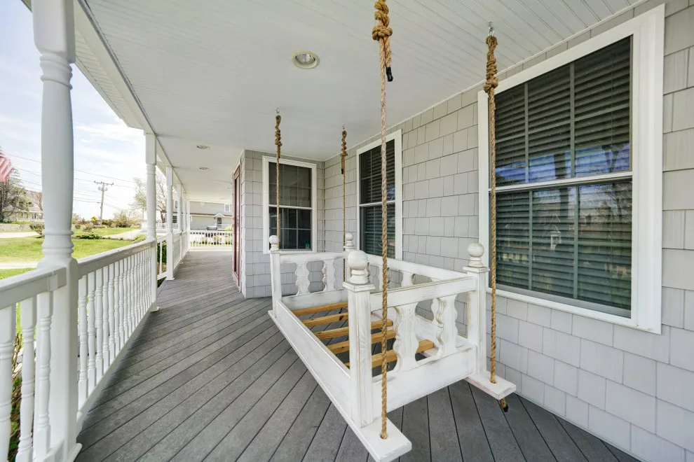 Coastal Beach House Design by Fiderio & Sons - Photo 18