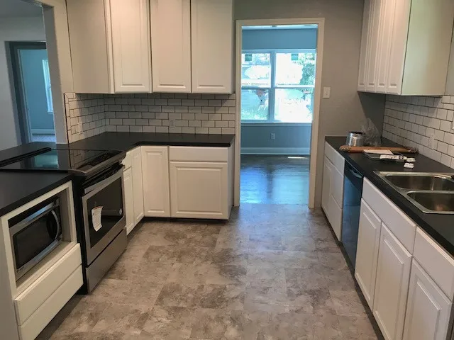 Hillis Builders - Photo 4