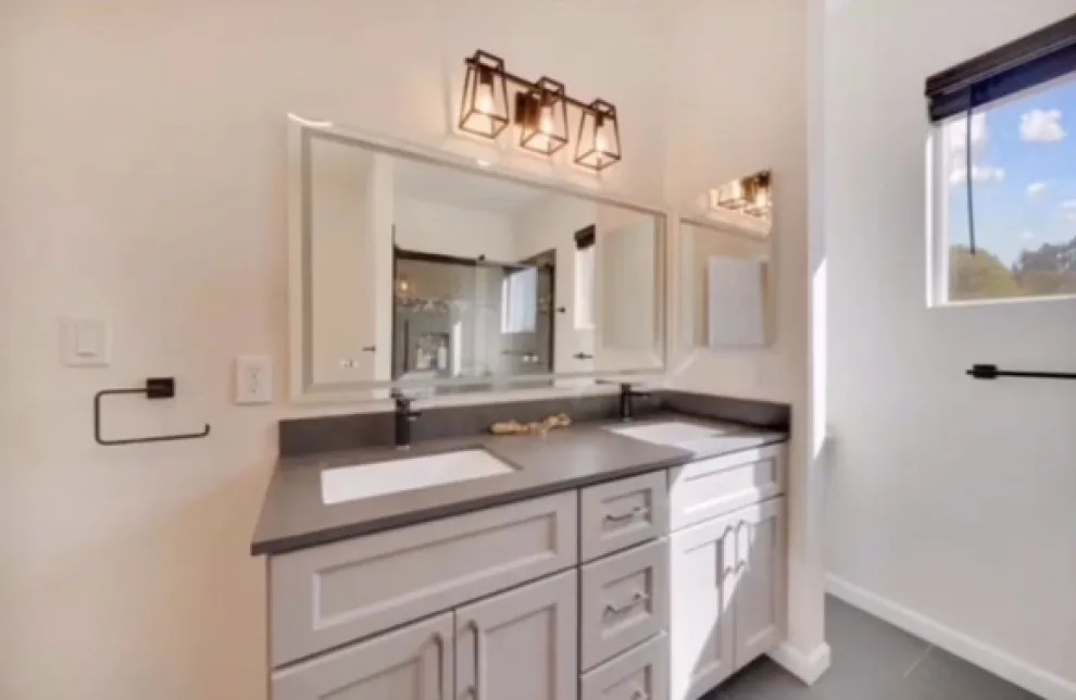 Valencia Construction Pros - Photo 13