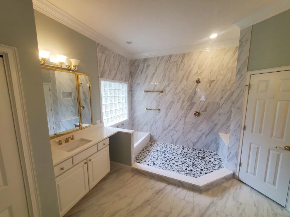 Restrooms by Revolution Construction Inc. - Photo 29