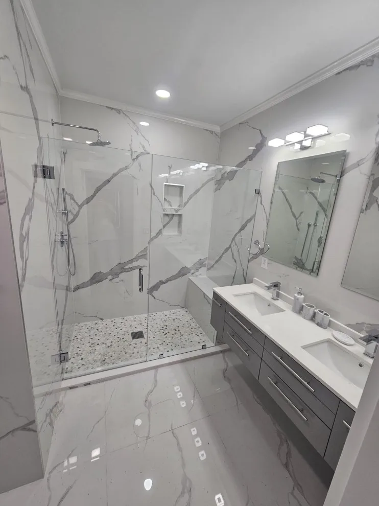 Restrooms by Revolution Construction Inc. - Photo 28