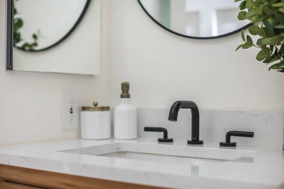 Belmont Bathroom Renovation by Golden View Renovation - Photo 6