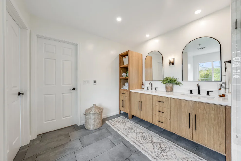 La Honda Bathroom Renovation by Golden View Renovation - Photo 4