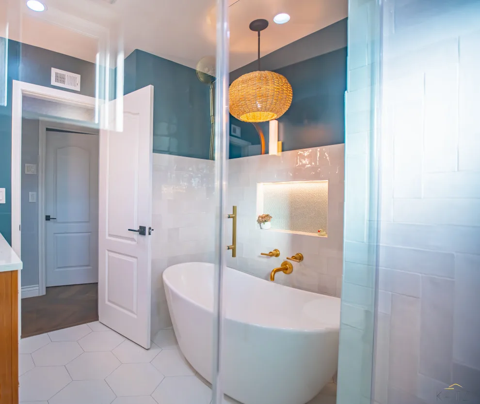 Long Beach, CA Bathroom Renovation by Katz Design & Builders Inc. - Photo 15