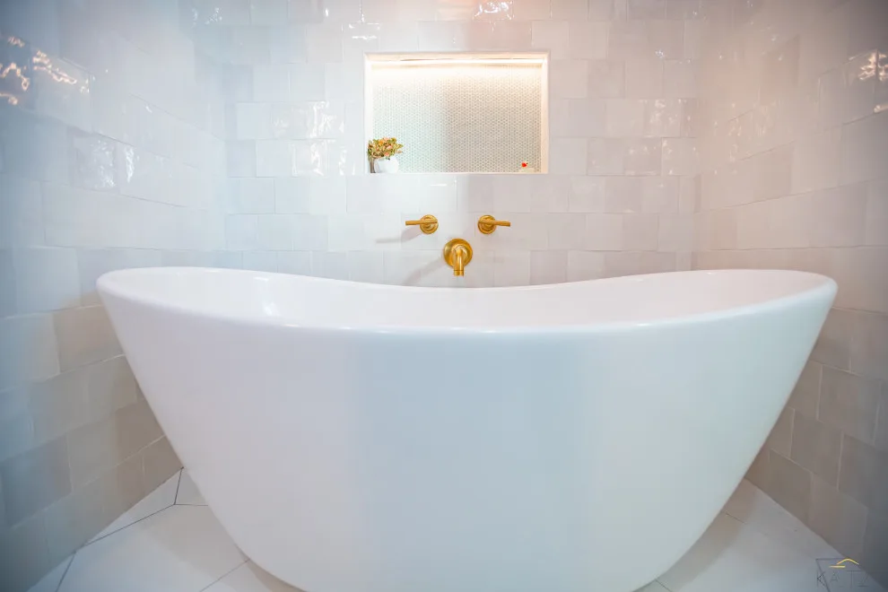 Long Beach, CA Bathroom Renovation by Katz Design & Builders Inc. - Photo 17