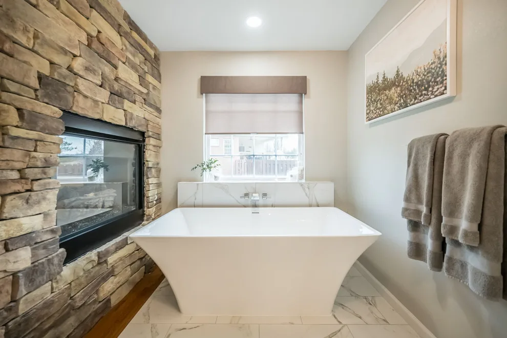 Kates' Bathroom Renovation by Lakeside Renovation & Design - Photo 10
