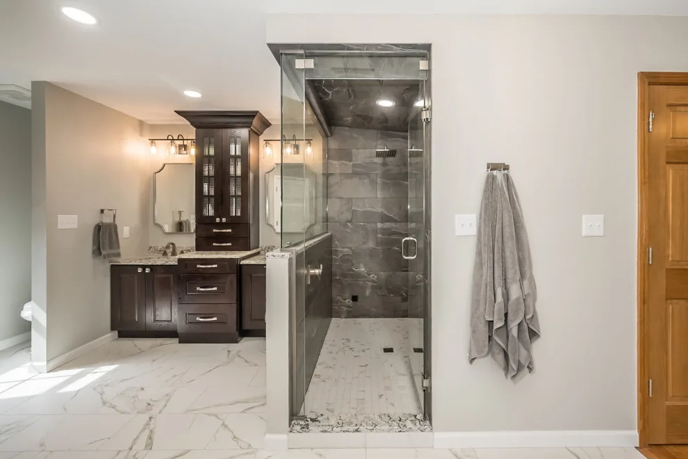 Kates' Bathroom Renovation by Lakeside Renovation & Design - Photo 4