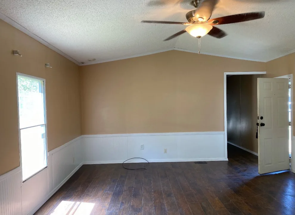 Restroom Renovation by Applegate Enterprises - Photo 4