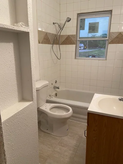 Restroom renovation project by Higgs Homes - Photo 2