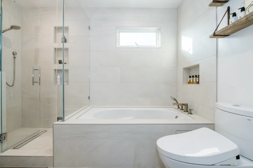 HomeTech Construction & Design - Photo 14
