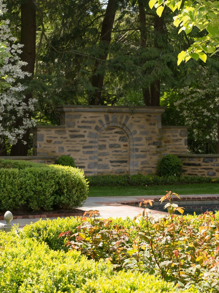 Tailored Elegance by Hess Landscape Architects - Photo 4