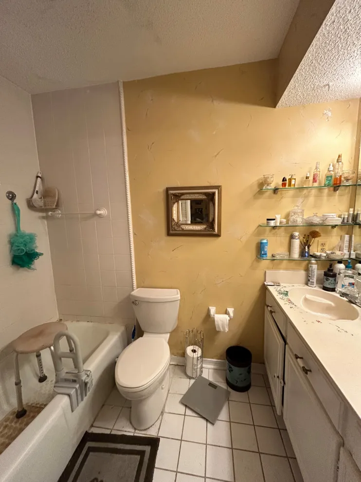 BATHROOM RENOVATIONS by Layth's Construction - Photo 14