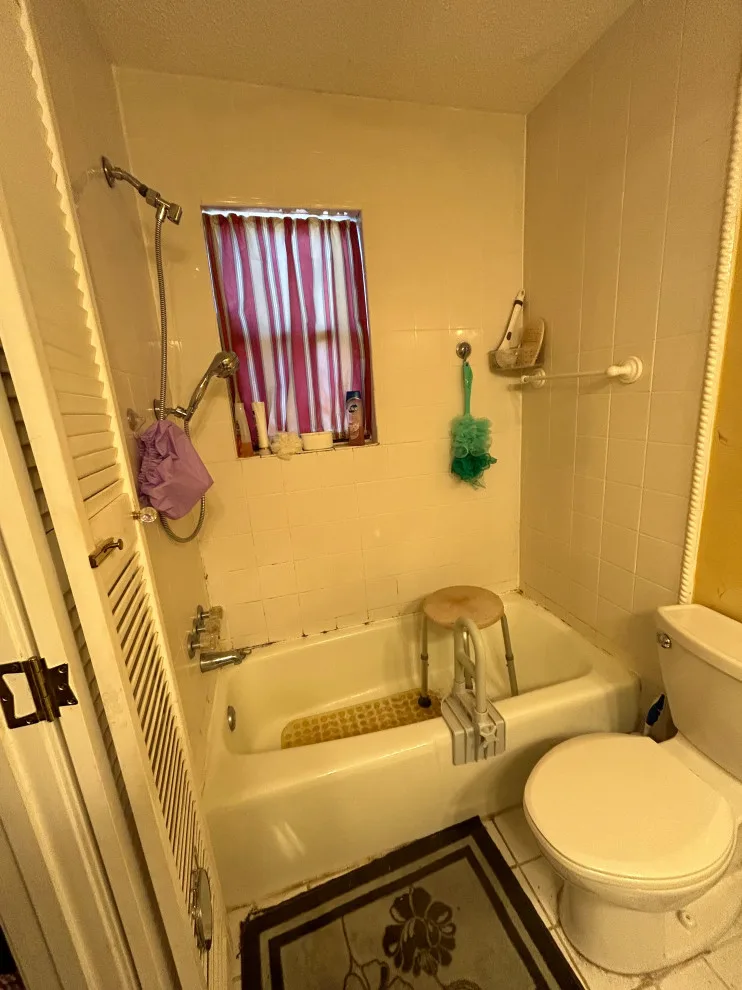 BATHROOM RENOVATIONS by Layth's Construction - Photo 13