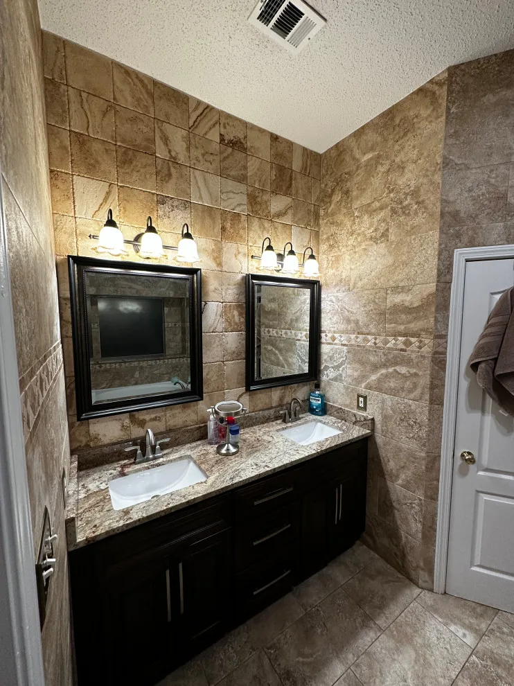 BATHROOM RENOVATIONS by Layth's Construction - Photo 15