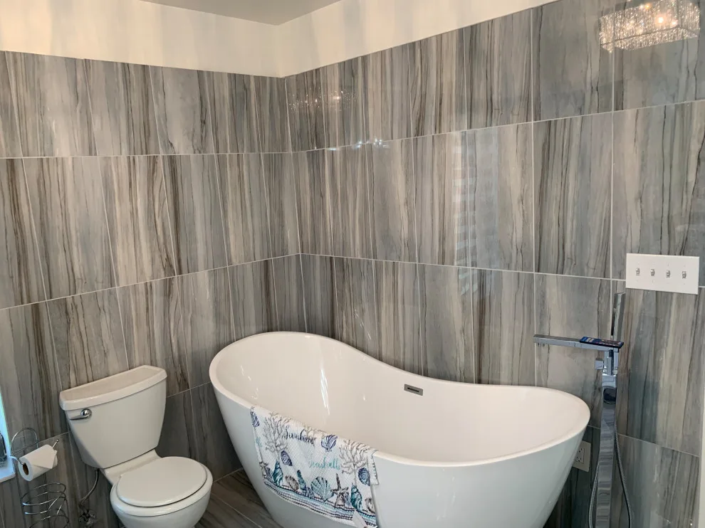 BATHROOM RENOVATIONS by Royal Construction And Realestate Invest (RCRI) - Photo 5