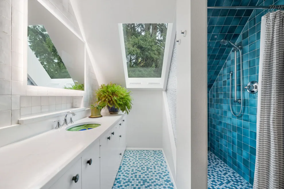 Gig Harbor, WA Bathroom Renovations by Rainier Construction LLC - Photo 3