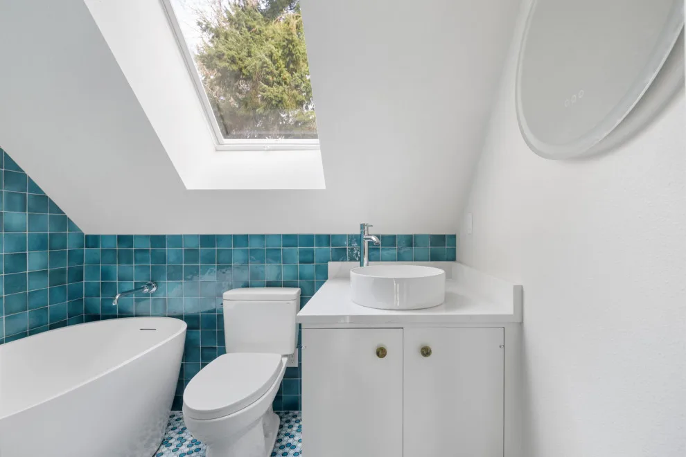 Gig Harbor, WA Bathroom Renovations by Rainier Construction LLC - Photo 7
