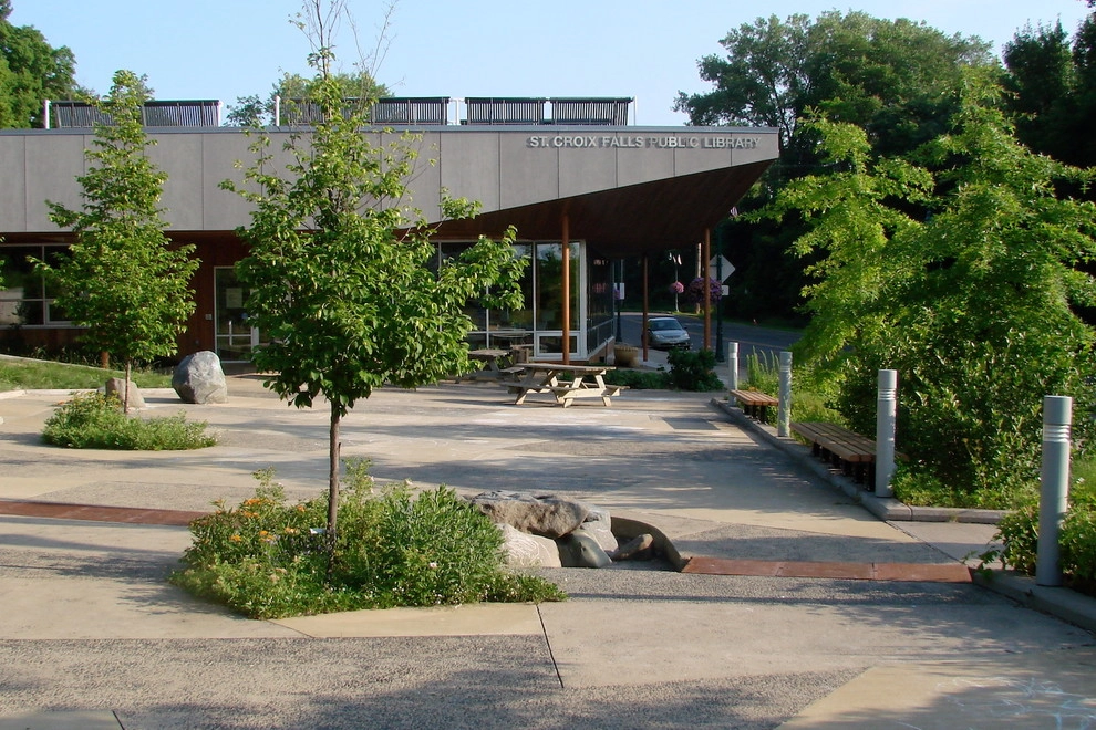 St. Croix Falls Public Library by Hilscher Design And Ecology - Photo 4