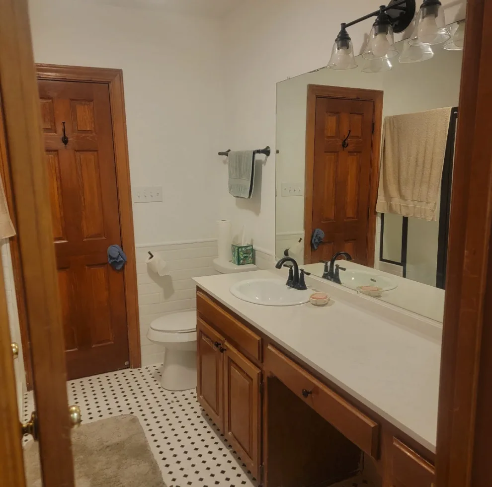 Mid-City Baton Rouge Bathroom Remodel by HDM International Group Consultants, Inc - Photo 3