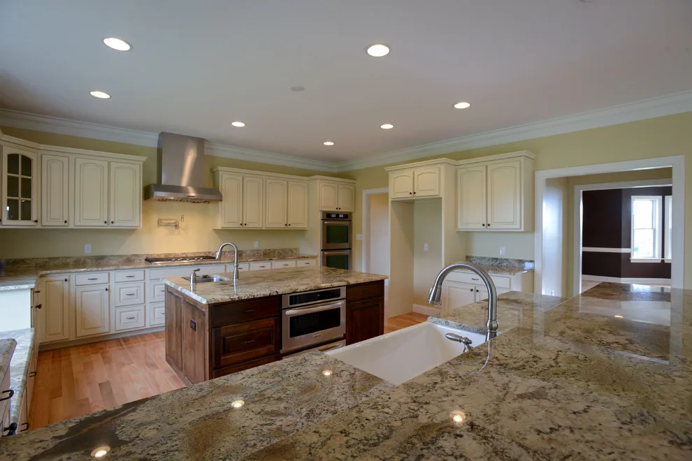Modern Home by T-Ross Brothers Construction, Inc. - Photo 17