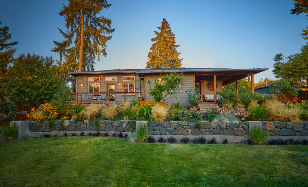 Welcoming Neighborhood Cabin by Rainbow Valley Design & Construction - Photo 3