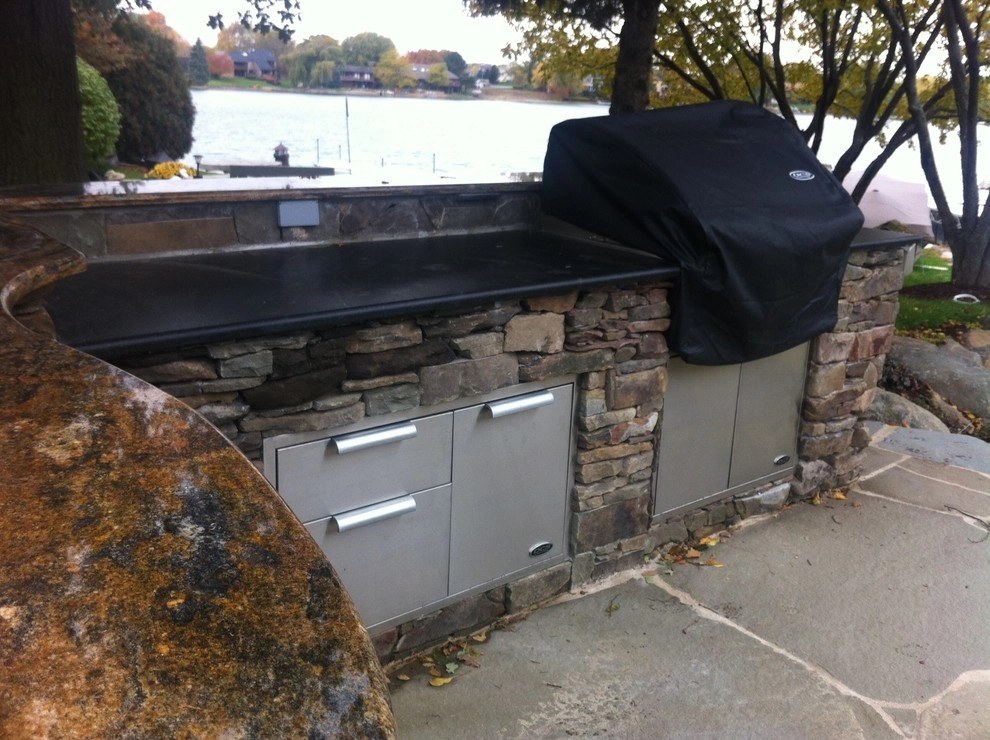 Hively Landscaping Inc. - Photo 8