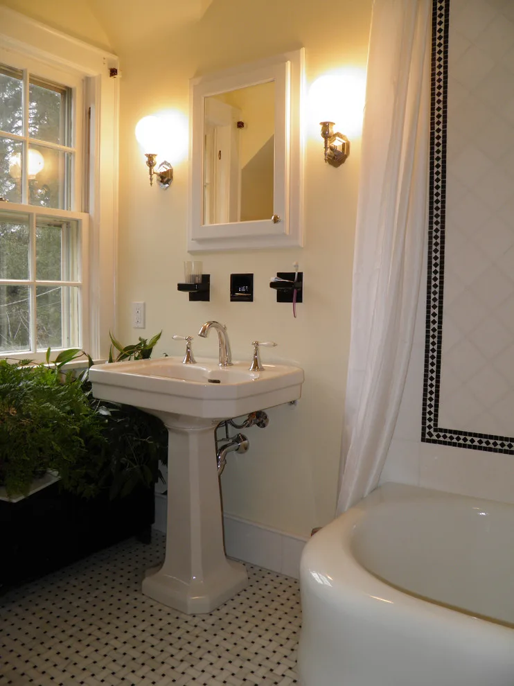 Restrooms by James L. Garrett Company - Photo 19