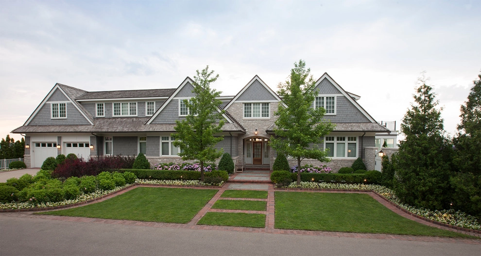 Traditional Lakefront by Hoerr Schaudt Landscape Architects - Photo 6