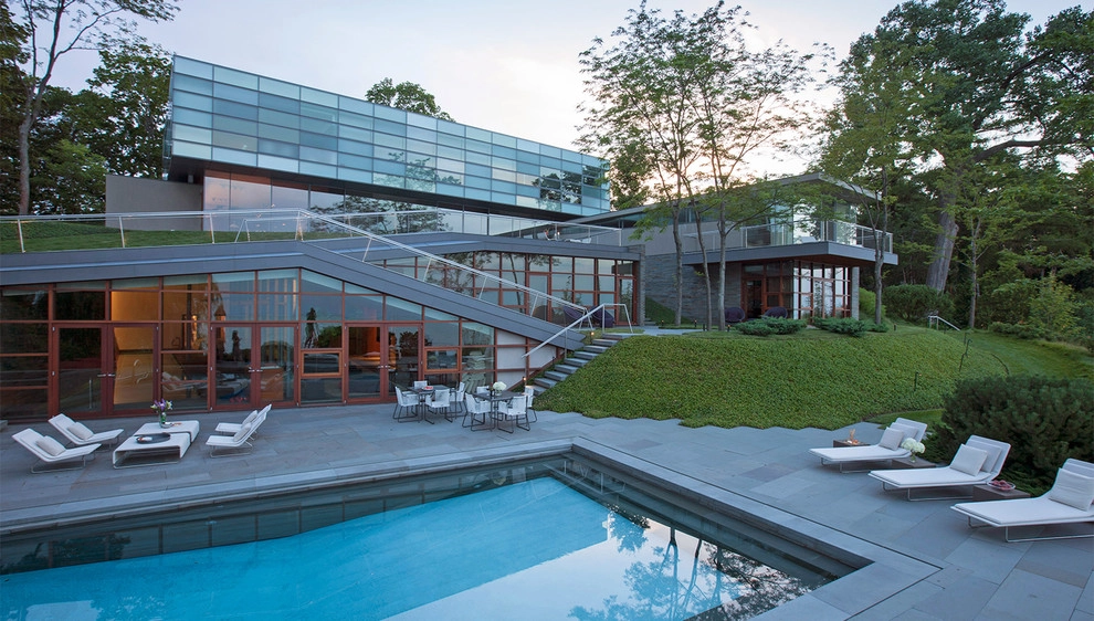 Modern Lakefront by Hoerr Schaudt Landscape Architects - Photo 4