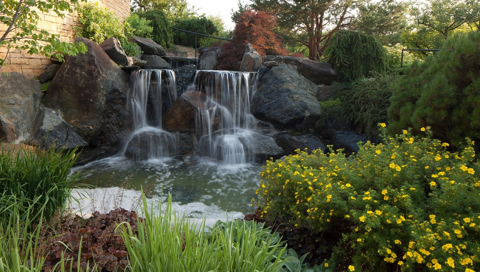 Midwestern Estate by Hoerr Schaudt Landscape Architects - Photo 5