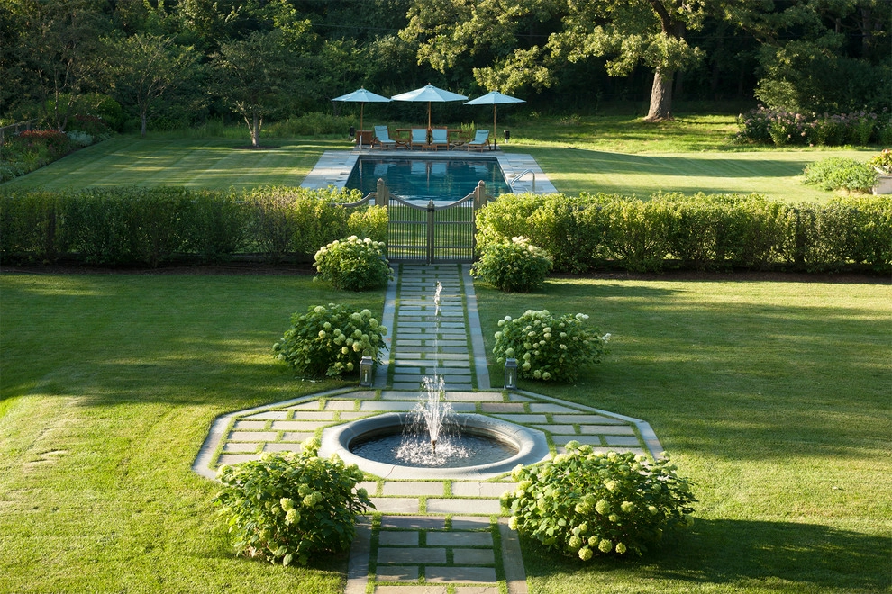 Formal Garden by Hoerr Schaudt Landscape Architects - Photo 4