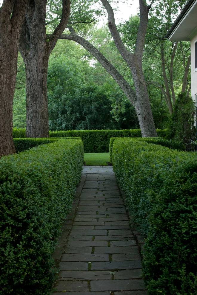 Formal Garden by Hoerr Schaudt Landscape Architects - Photo 3