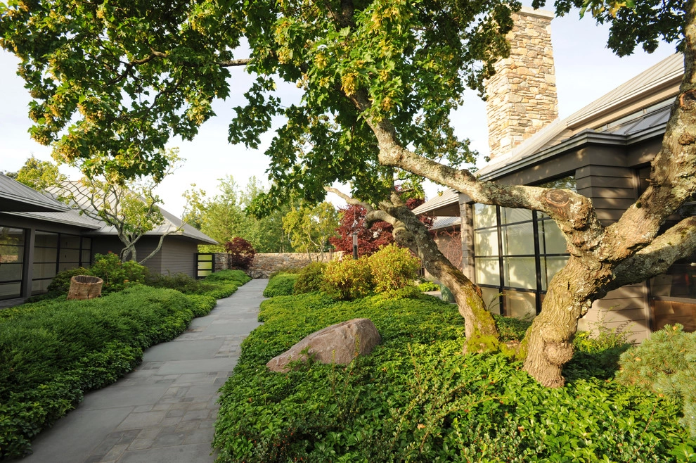 Northern Michigan Residence by Hoerr Schaudt Landscape Architects - Photo 4