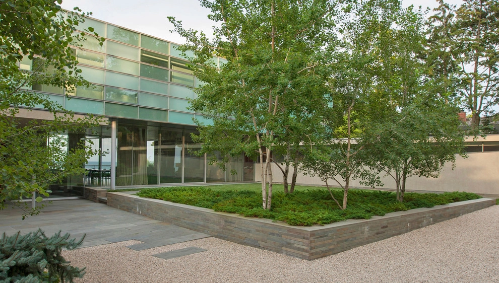 Modern Lakefront by Hoerr Schaudt Landscape Architects - Photo 3