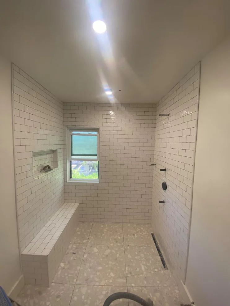 Restrooms by Rei Construction Consultant Inc. - Photo 9