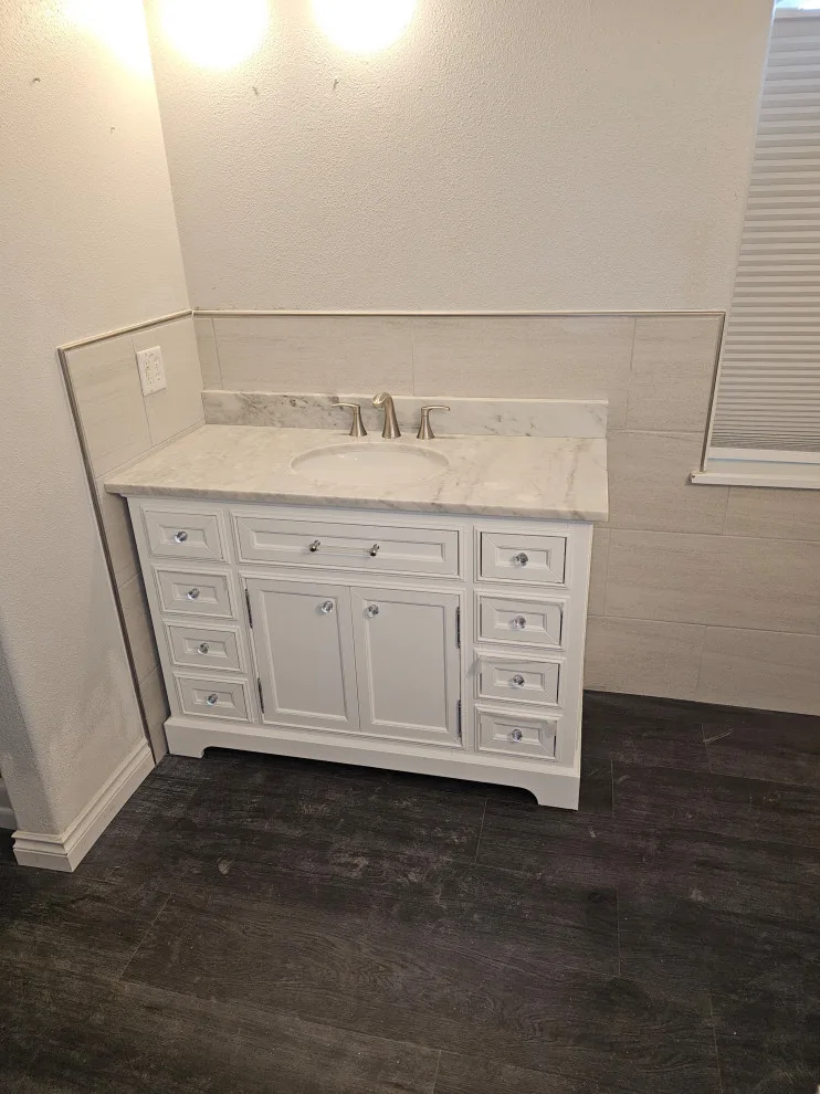 L & M Custom Builders - Photo 7