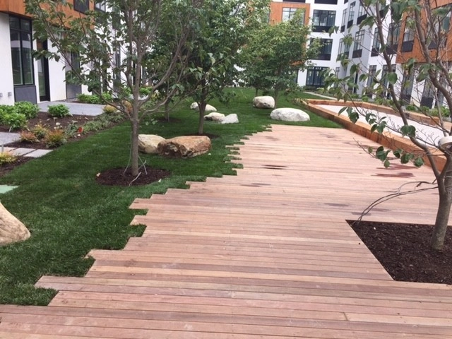 Courtyard Garden by Hufnagel Landscape Design & Construction Group - Photo 4