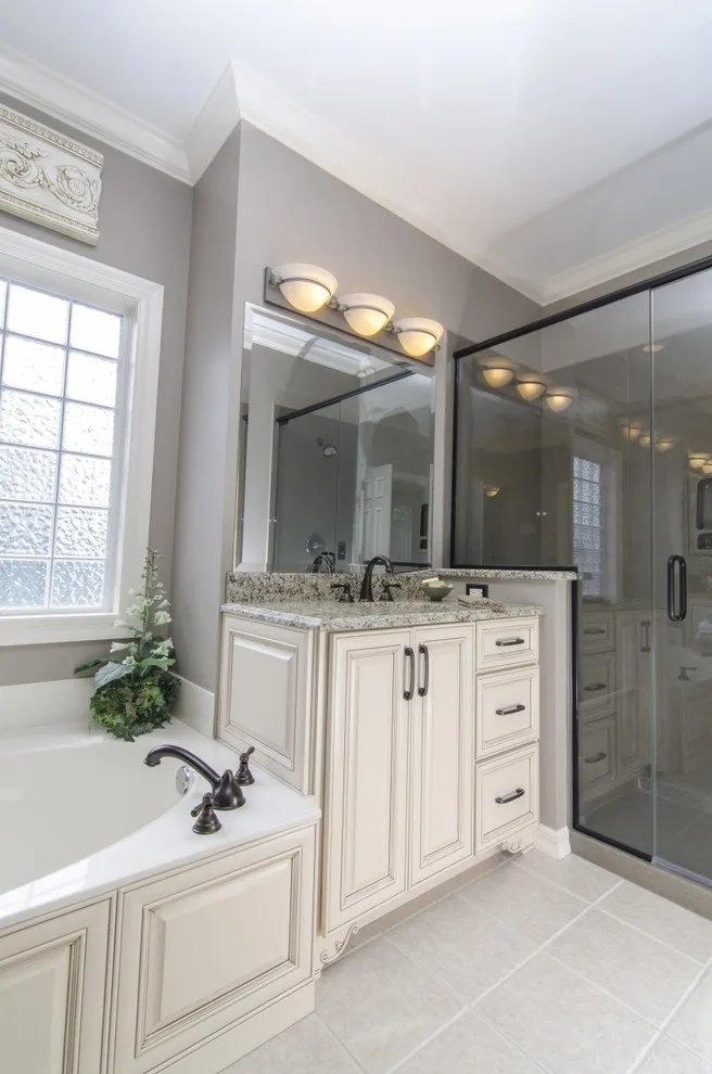 Bathing Areas by Jackson Custom Homes & Remodeling - Photo 5