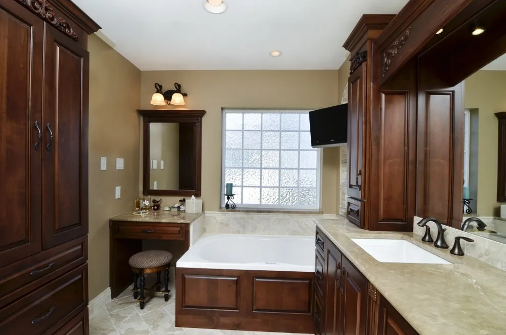Bathing Areas by Jackson Custom Homes & Remodeling - Photo 93