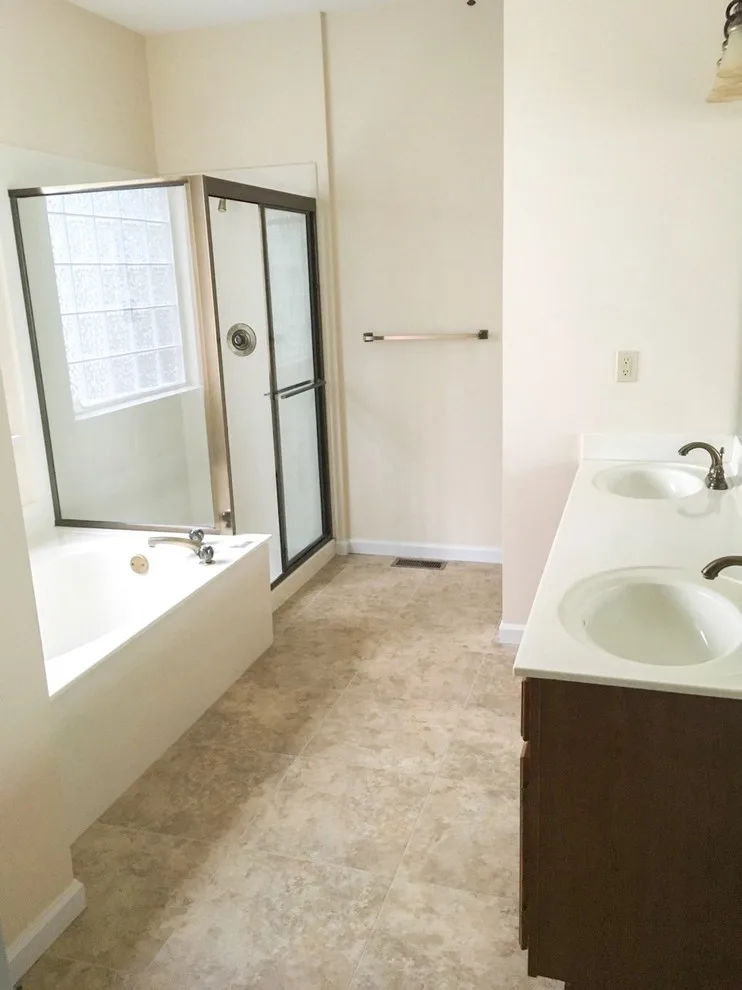 Bathing Areas by Jackson Custom Homes & Remodeling - Photo 140