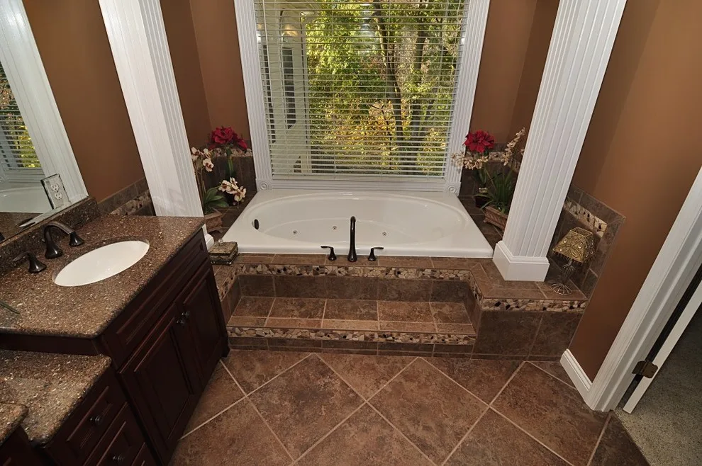 Bathing Areas by Jackson Custom Homes & Remodeling - Photo 19