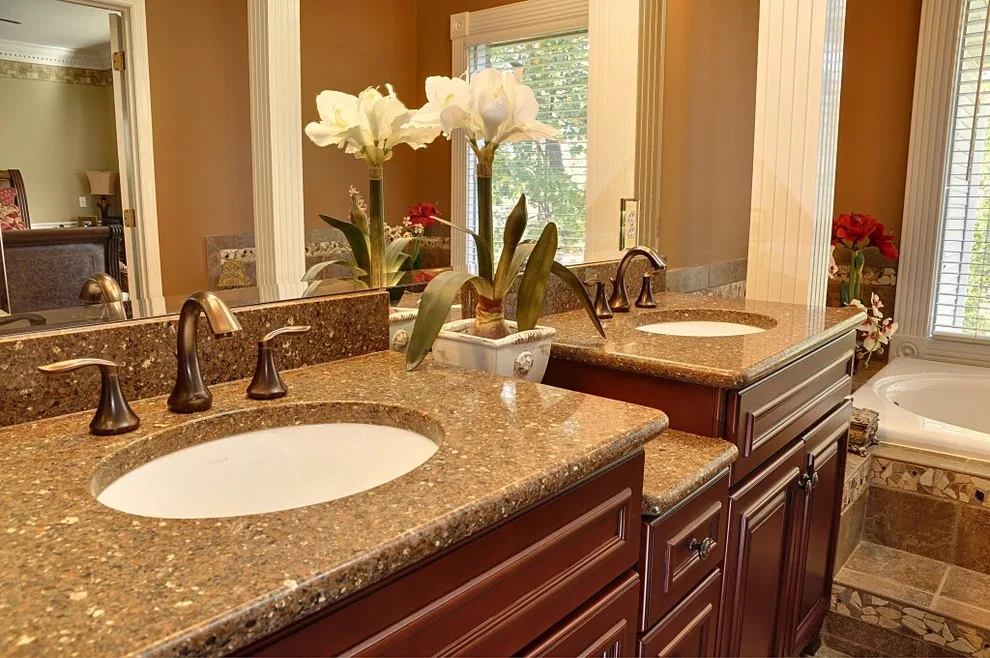 Bathing Areas by Jackson Custom Homes & Remodeling - Photo 22