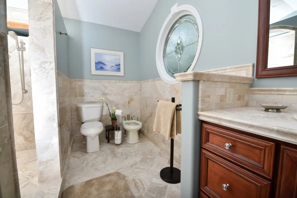 Bathing Areas by Jackson Custom Homes & Remodeling - Photo 15
