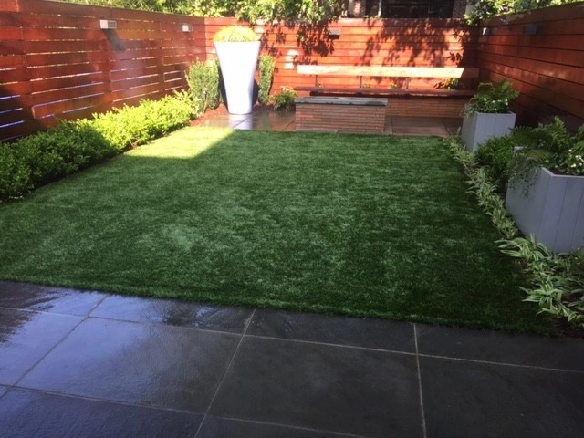 Stylish Urban Garden by Hufnagel Landscape Design & Construction Group - Photo 2