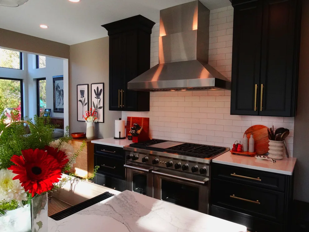 Bayside Home - Kitchen and Laundry Renovation by Cornerstone Remodeling, Ltd - Photo 84