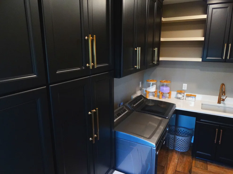 Bayside Home - Kitchen and Laundry Renovation by Cornerstone Remodeling, Ltd - Photo 69