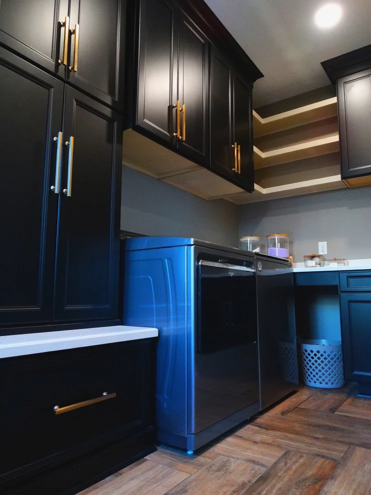 Bayside Home - Kitchen and Laundry Renovation by Cornerstone Remodeling, Ltd - Photo 55
