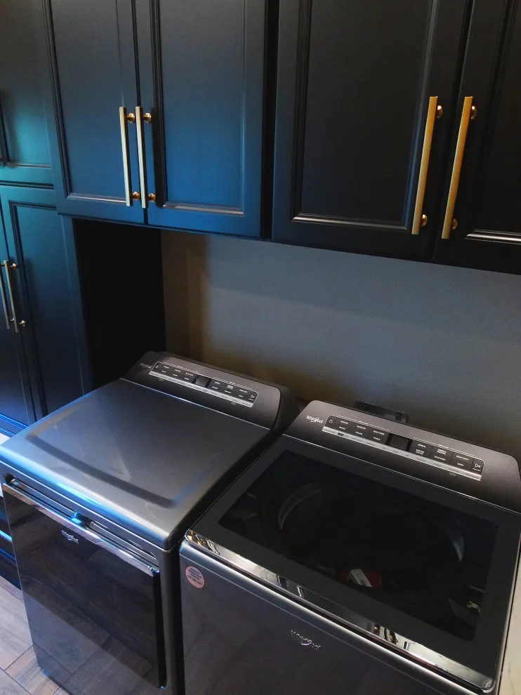 Bayside Home - Kitchen and Laundry Renovation by Cornerstone Remodeling, Ltd - Photo 24