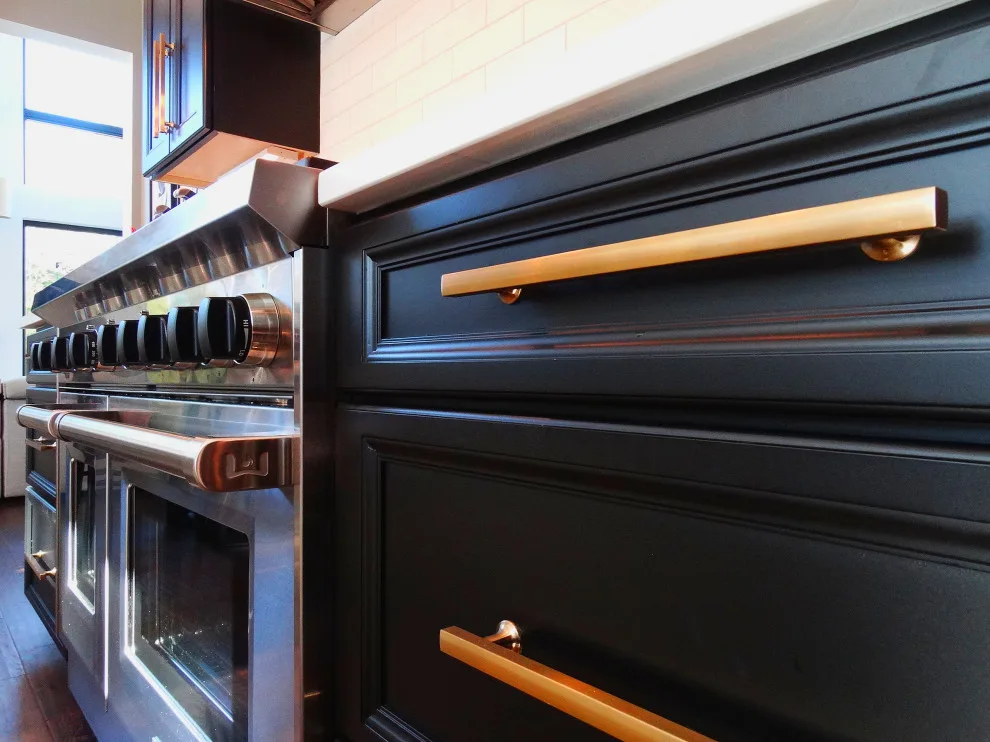 Bayside Home - Kitchen and Laundry Renovation by Cornerstone Remodeling, Ltd - Photo 39